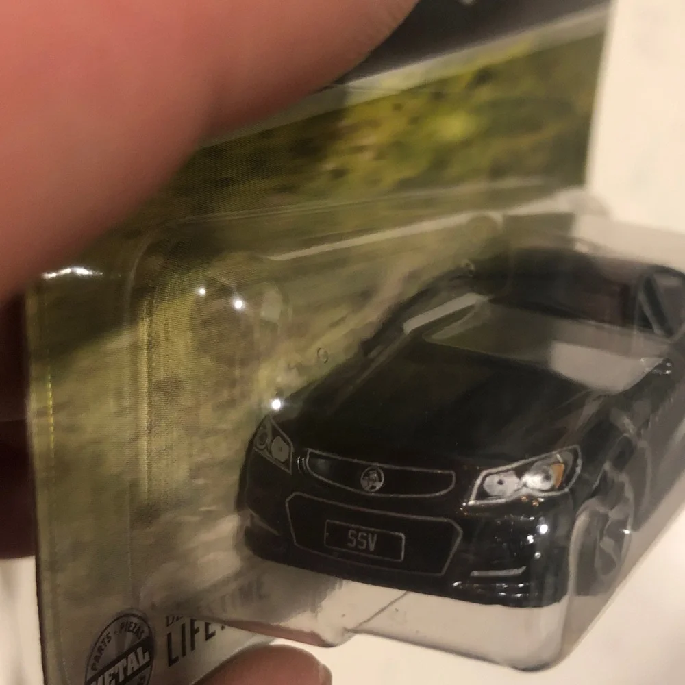 Mattel Matchbox Black Holden VF Commodore SSV